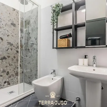 Διαμέρισμα Sarpi 25 *
