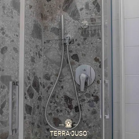 Διαμέρισμα Sarpi 25 *